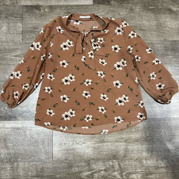 Active USA womens brown floral blouse size medium - Picture 5 of 7